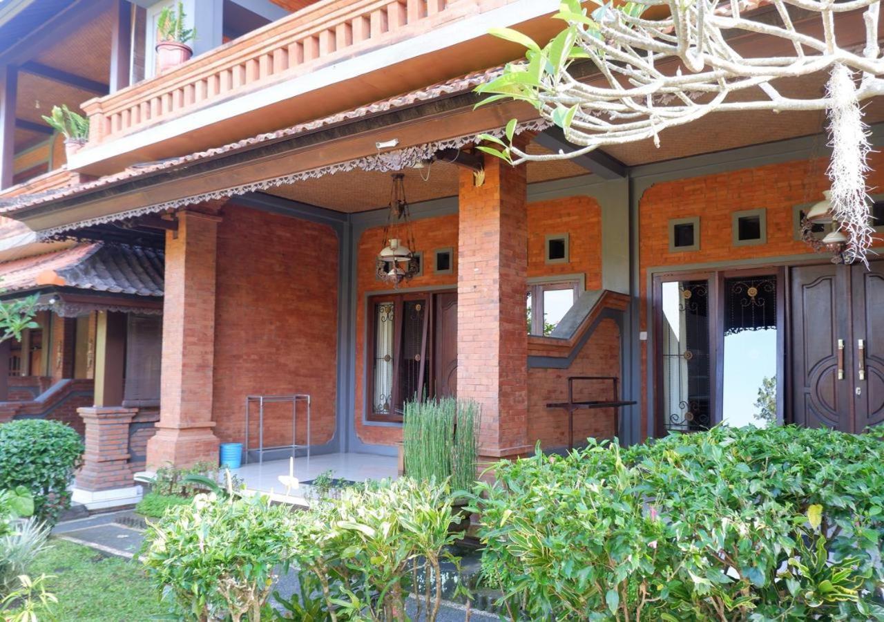 Danasari Homestay Ubud Buitenkant foto