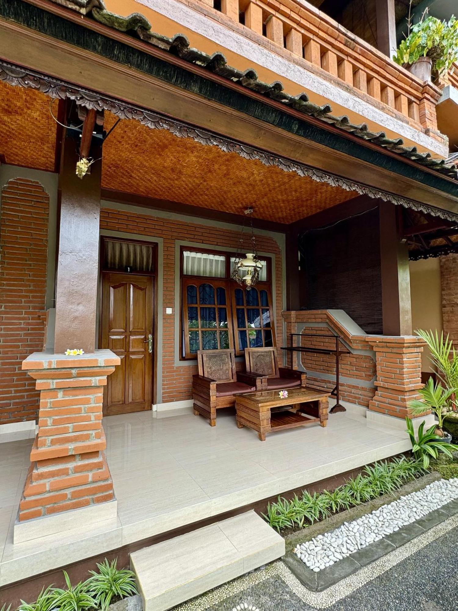 Danasari Homestay Ubud Buitenkant foto