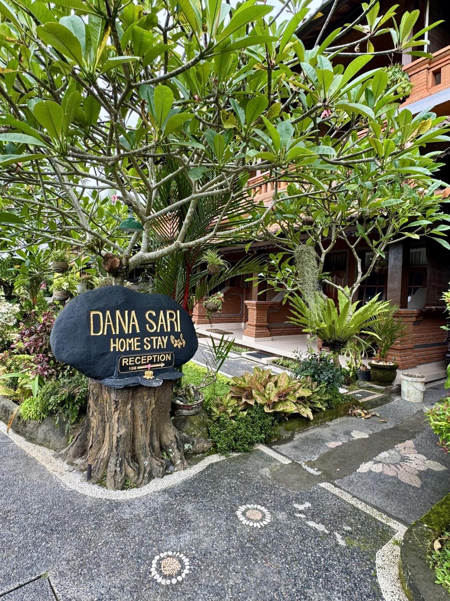 Danasari Homestay Ubud Buitenkant foto