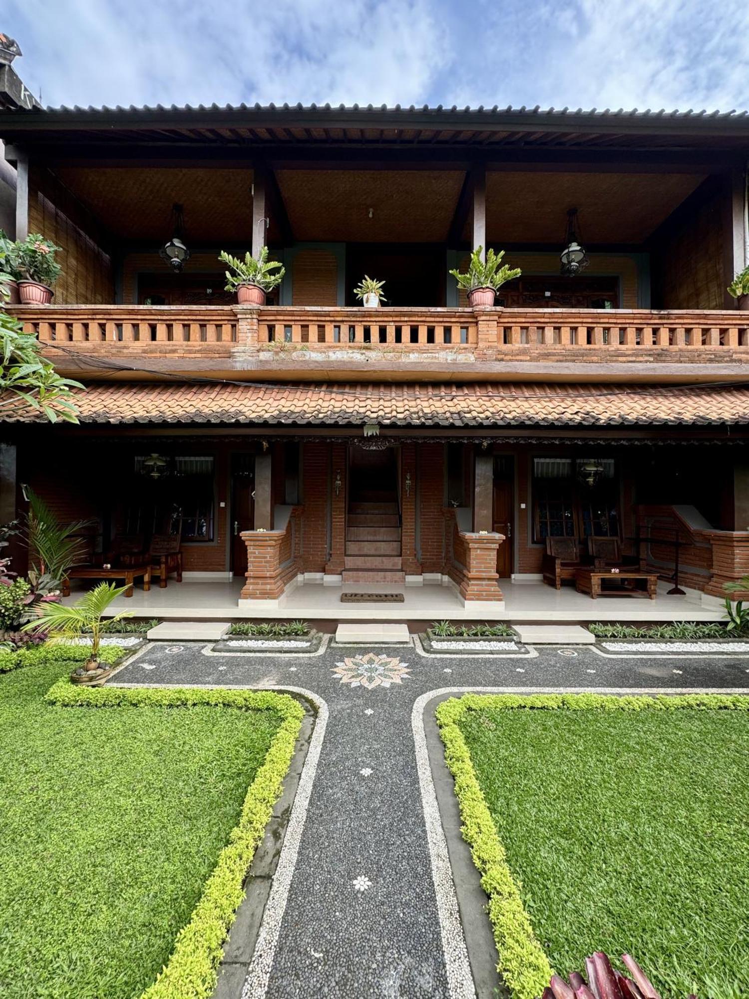 Danasari Homestay Ubud Buitenkant foto